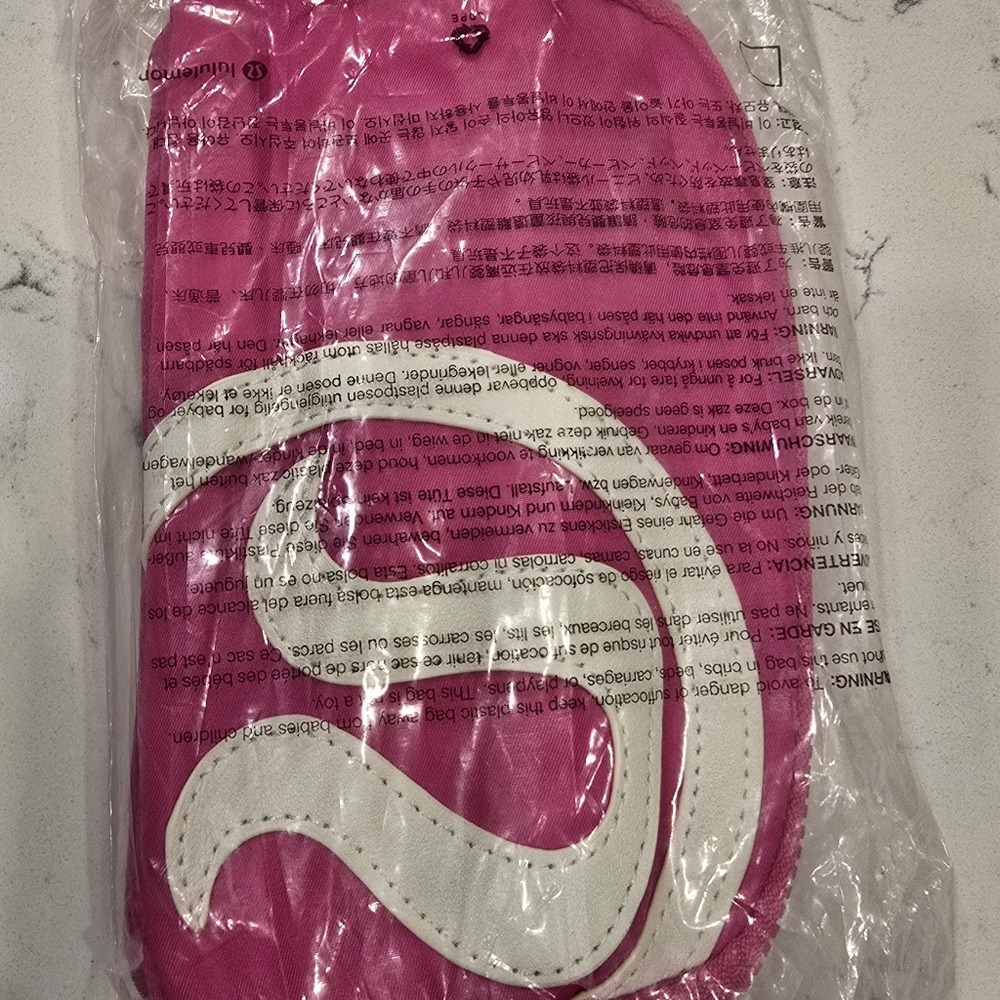 Lululemon 1l Everywhere Belt Bag New Pink - Picture 3 of 3